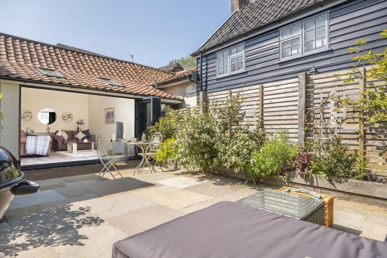 The Clockhouse Villa North Lopham Екстериор снимка