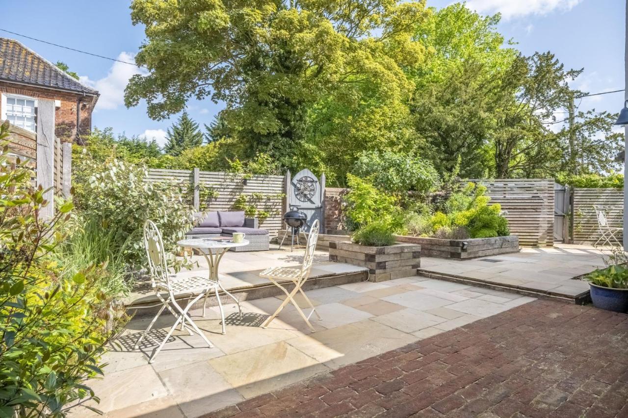 The Clockhouse Villa North Lopham Екстериор снимка